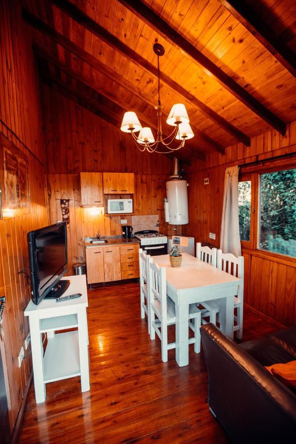 Paraiso Patagonico Bungalows And Aparts 엘 칼라파테 외부 사진