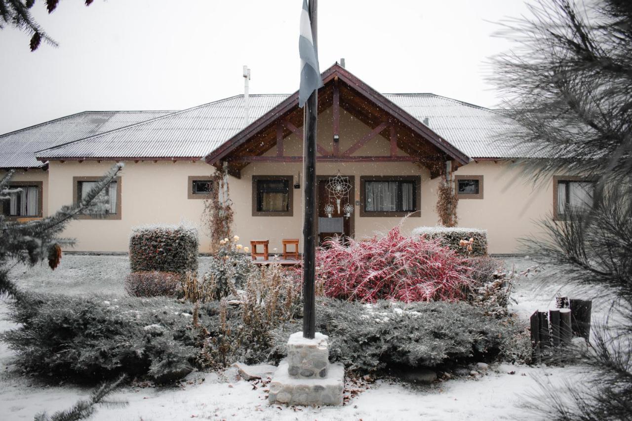 Paraiso Patagonico Bungalows And Aparts 엘 칼라파테 외부 사진