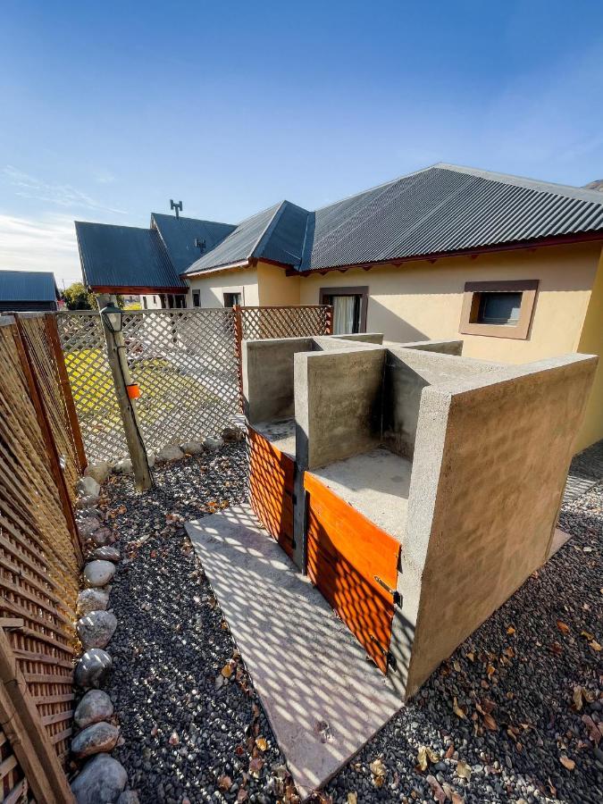 Paraiso Patagonico Bungalows And Aparts 엘 칼라파테 외부 사진